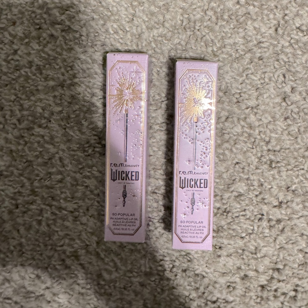 REM beauty wicked ph adaptive lip oil